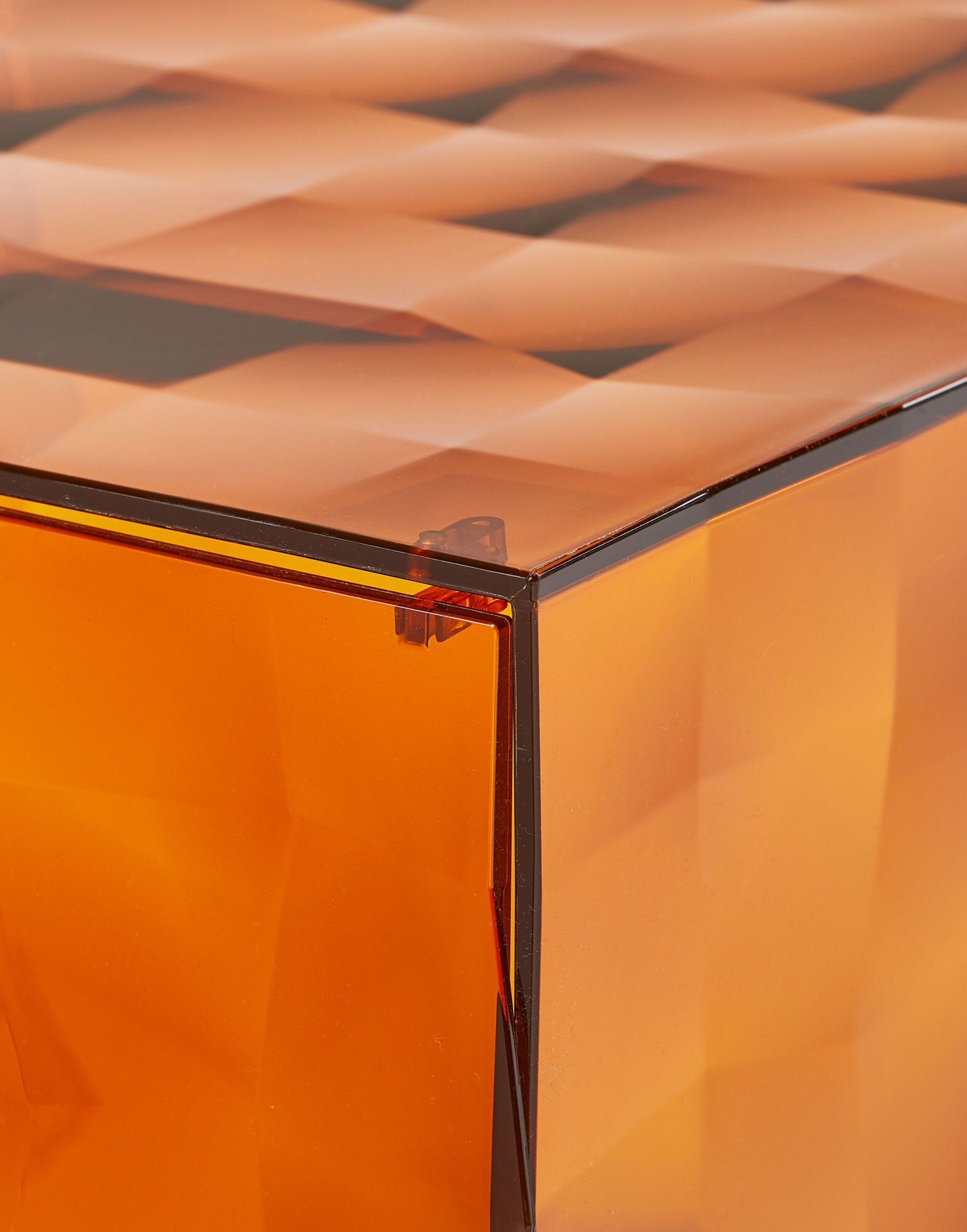 Kartell Others Storage Forniture OPTIC CON ANTA AMBER | Kartell