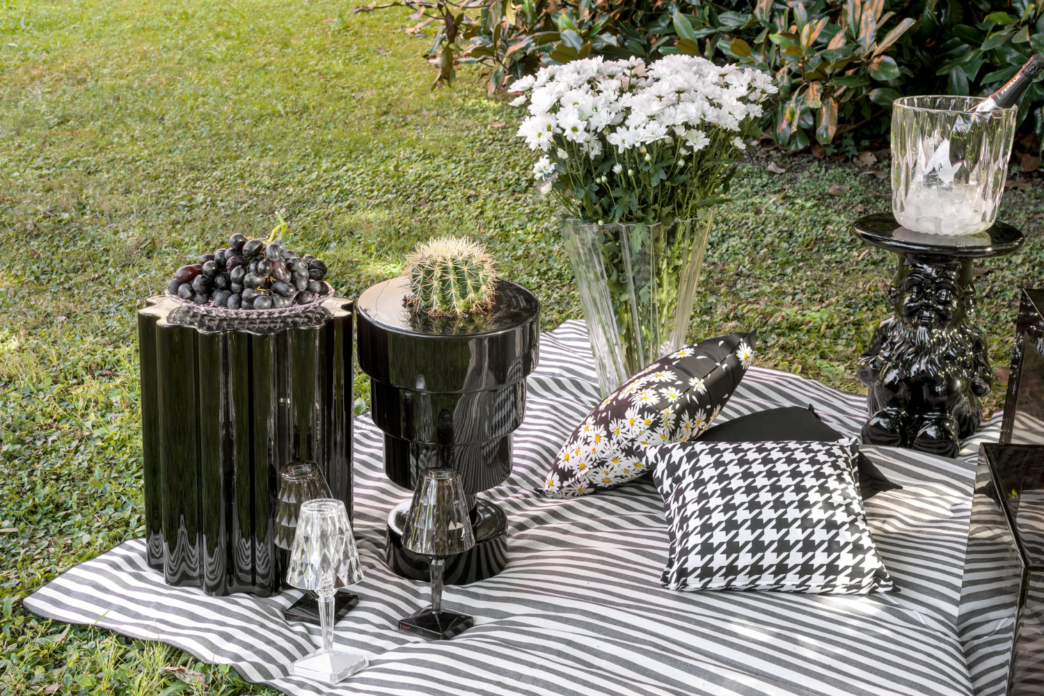 Photo set Kartell NAPOLEON BLACK KAR0883209 4