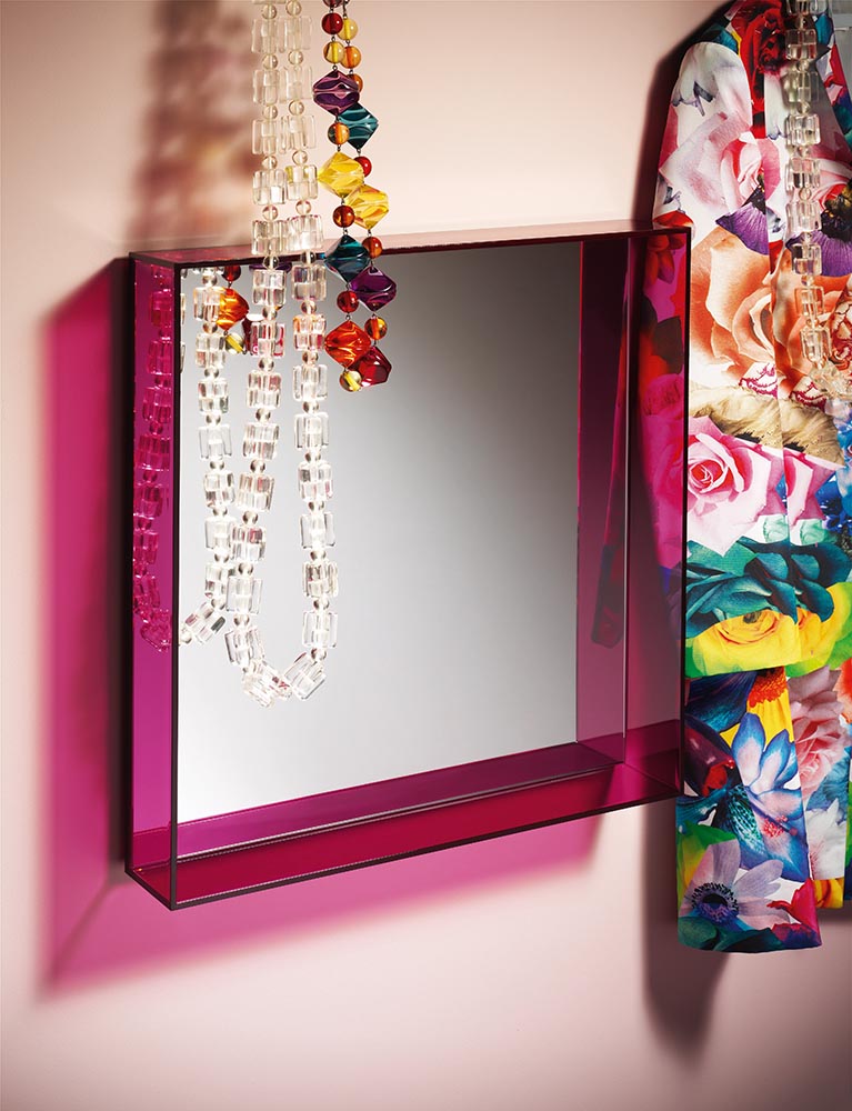 Selbstklebende Spiegel I love me von Domestic - spiegelfarben